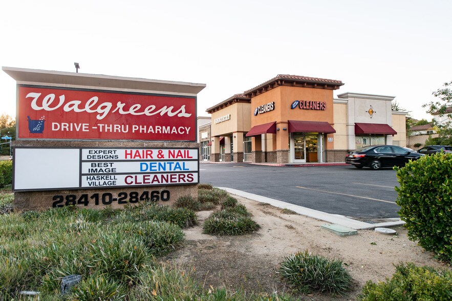 More Photos Of 28410-28460 Haskell Canyon Rd, Santa Clarita Storefront For Sale