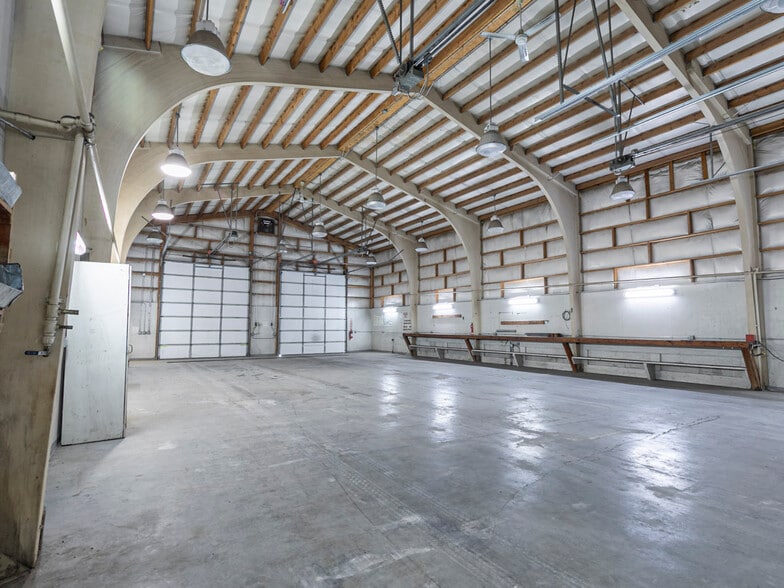 More Photos Of 800 Clough Ave, Columbus Service For Lease