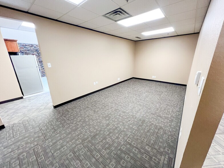 More Photos Of 3510 N A St, Midland Office For Lease