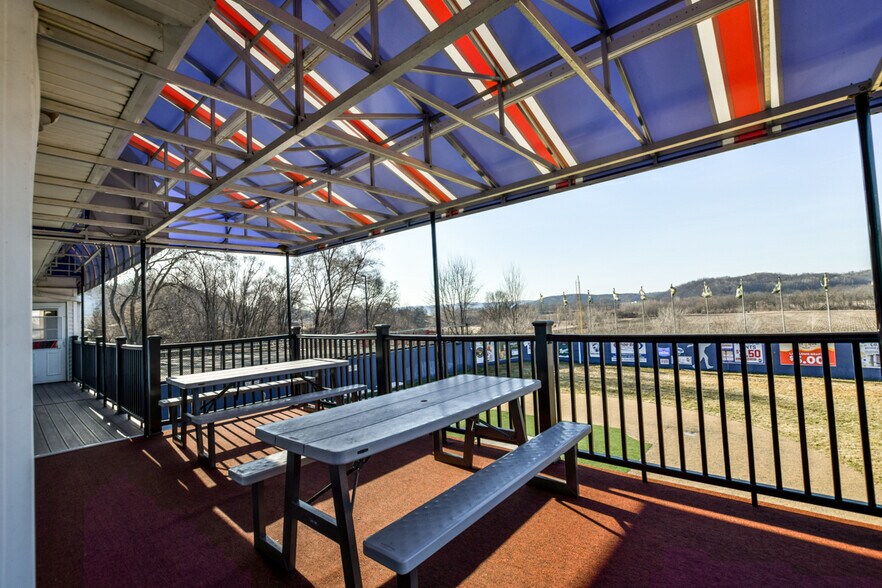 More Photos Of 10267 US Highway 14, Mazomanie Sports And Entertainment For Sale