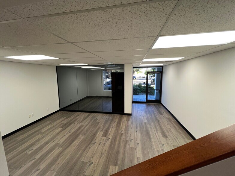 More Photos Of 2675 Junipero Ave, Signal Hill Warehouse For Lease