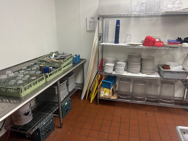 More Photos Of 107 W Coal Ave, Gallup Restaurant For Sale