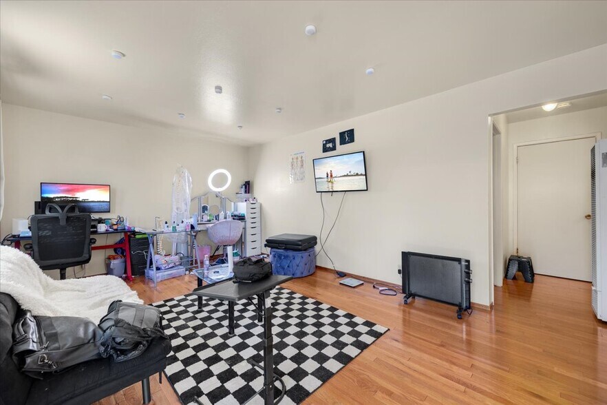 More Photos Of 236 Haas Ave, San Leandro Apartments For Sale