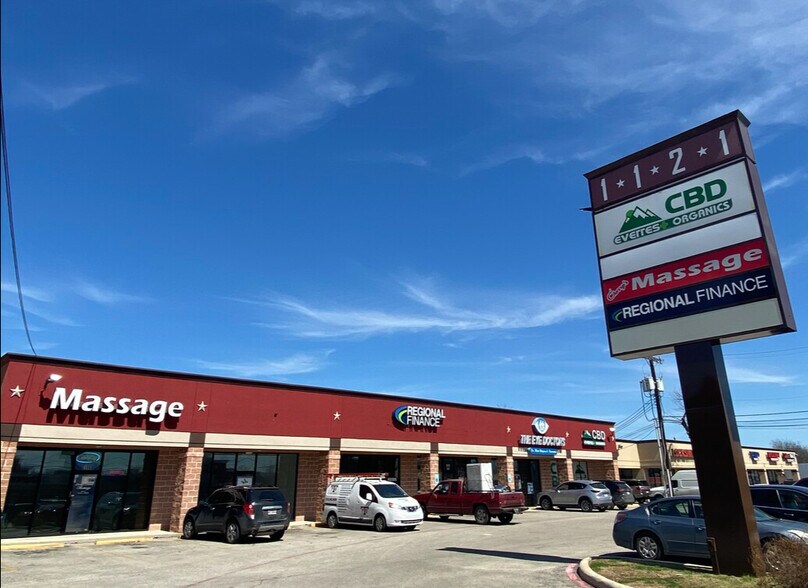 More Photos Of 1121 SW Military Dr, San Antonio Freestanding For Lease