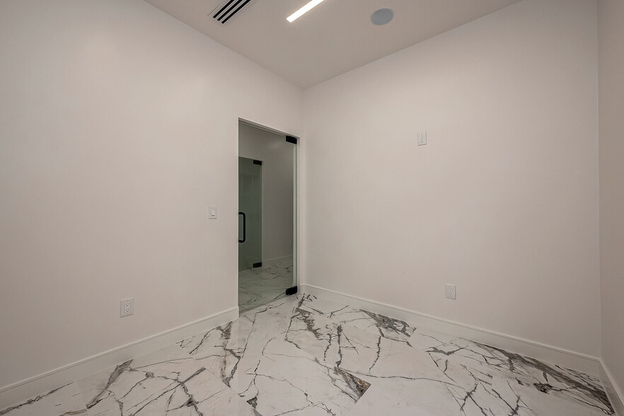 More Photos Of 21392 Provincial Blvd, Katy Medical For Lease