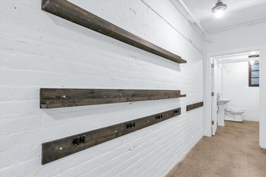 More Photos Of 4401-4417 2nd Ave, Detroit Apartments For Lease