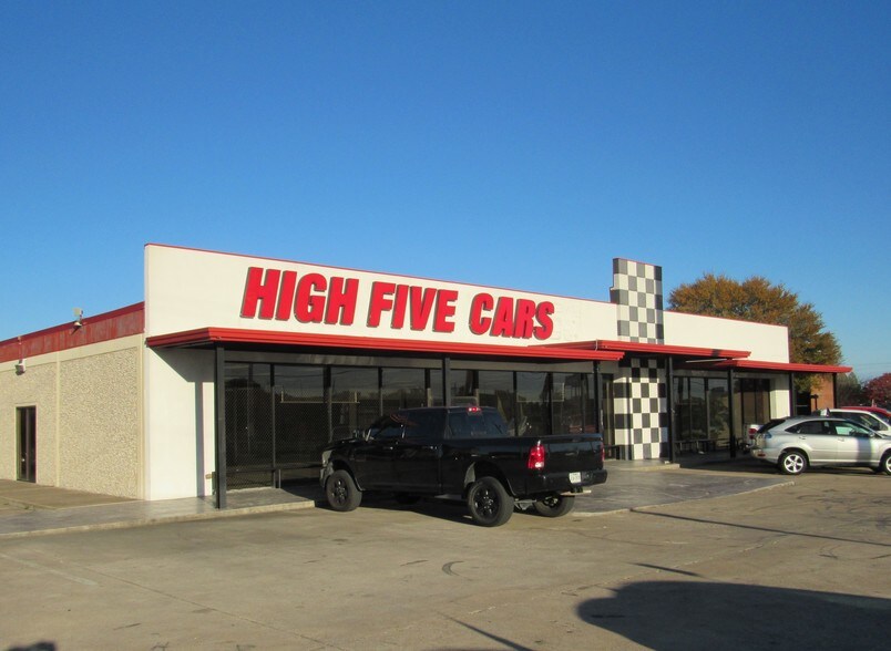 More Photos Of 9311 Lyndon B Johnson Fwy, Dallas General Retail For Sale