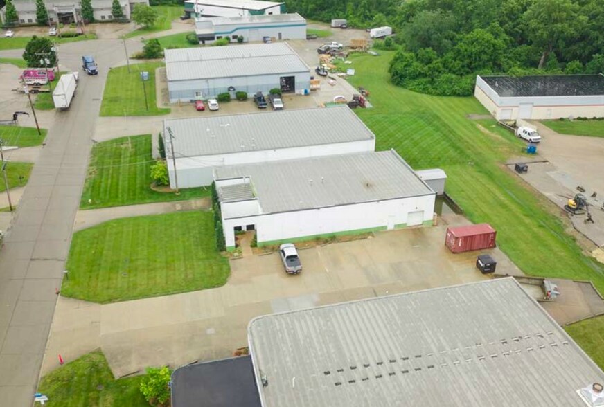 More Photos Of 9059 Sutton Pl, Hamilton Warehouse For Lease