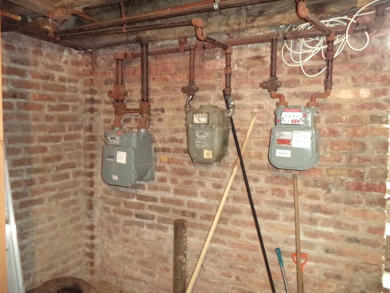 More Photos Of 1937 McDonald Ave, Brooklyn Storefront Retail Office For Lease