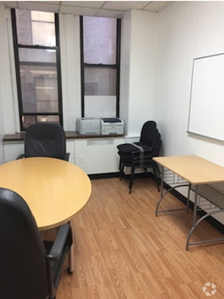More Photos Of 39 W 32nd St, New York Office For Lease