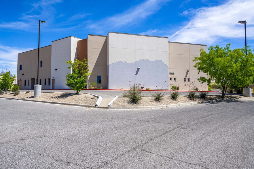 More Photos Of 4401 E Lohman Ave, Las Cruces Medical For Sale