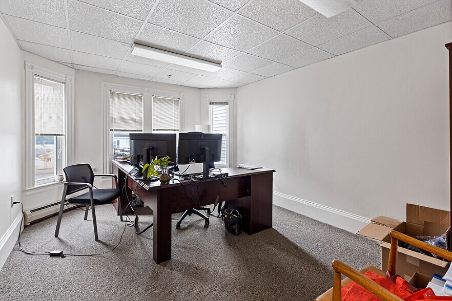 More Photos Of 323 State St, Augusta Office Residential For Sale