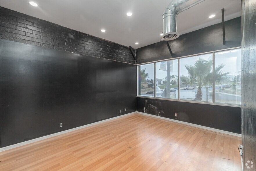 More Photos Of 614 E Manchester Blvd, Inglewood Office For Sale