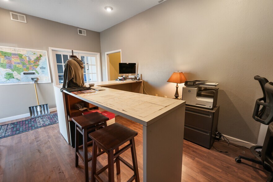More Photos Of 20 S 32nd Ave S, Saint Cloud Office For Sale