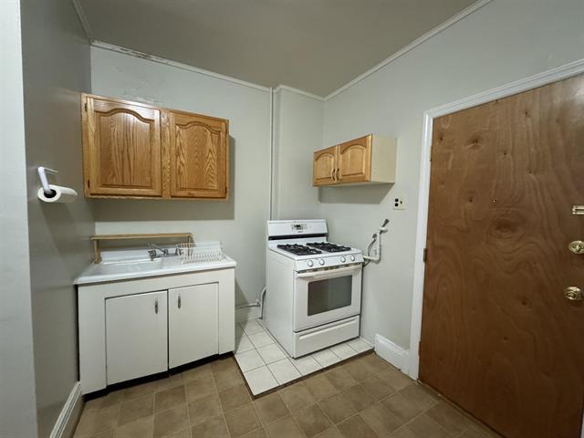 More Photos Of 35 E 26th St, Bayonne Apartments For Sale