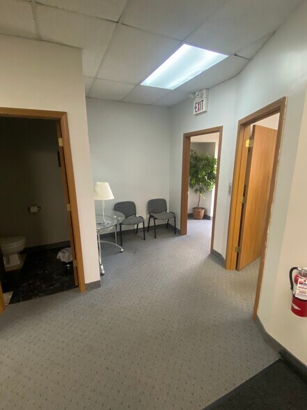 More Photos Of 2248 E Enterprise Pky, Twinsburg Flex For Sale