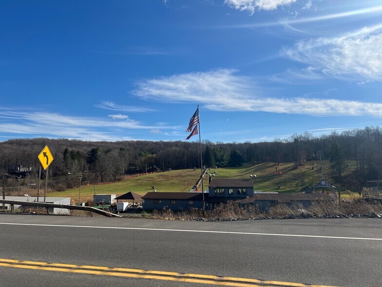 More Photos Of 8012 E Genesee St, Fayetteville Land For Sale