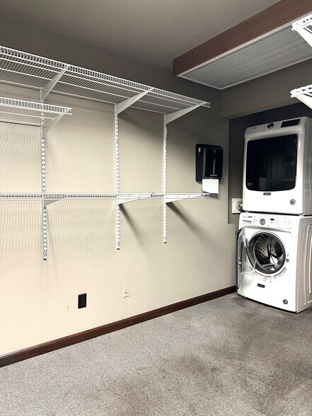 More Photos Of 912 Coolidge Rd, East Lansing Medical For Sale