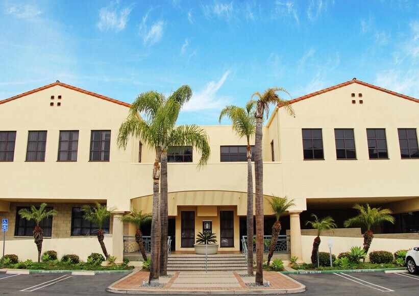 More Photos Of 20250 SW Acacia St, Newport Beach Loft Creative Space For Lease