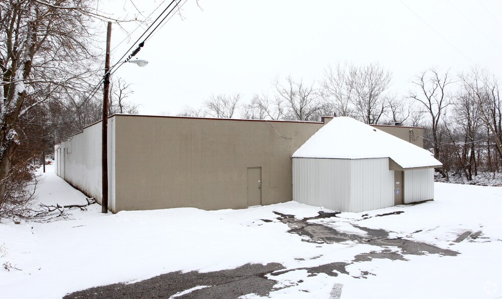 More Photos Of 7295 Rickley St, Reynoldsburg Warehouse For Lease