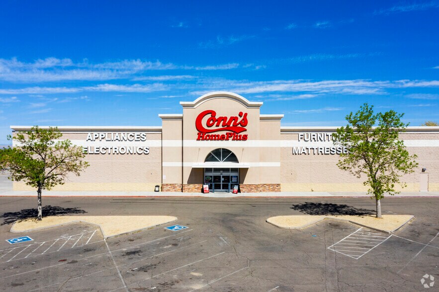 More Photos Of 45 Hotel Cir NE, Albuquerque Freestanding For Lease