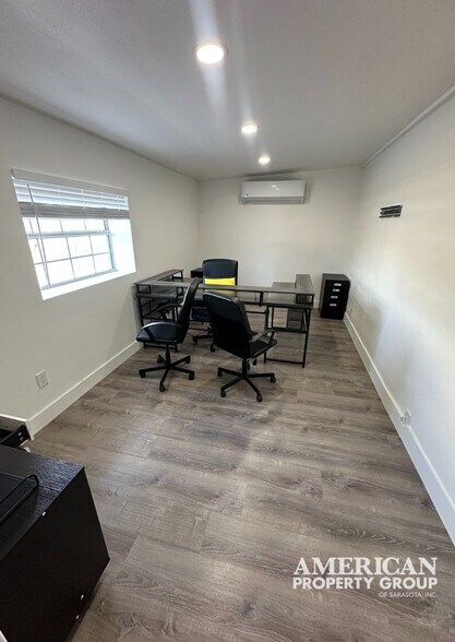 More Photos Of 155 W Dearborn St, Englewood Storefront Retail Office For Lease