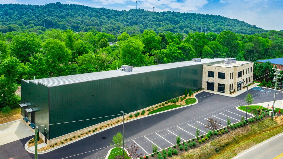 Primary Photo Of 5402 Ooltewah Ringgold Rd, College Dale Flex For Lease
