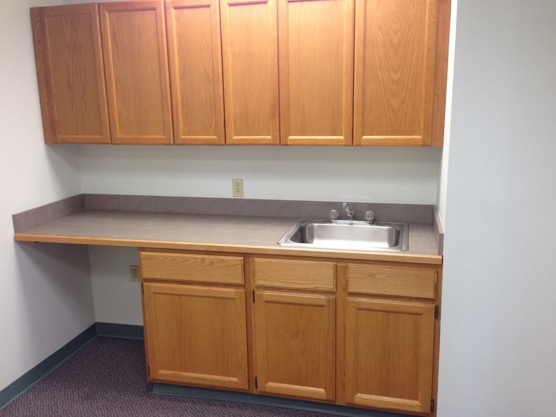 More Photos Of 186 Thomas Johnson Dr, Frederick Unknown For Lease