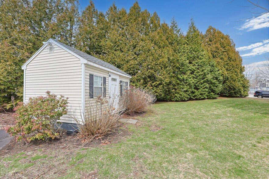 More Photos Of 28 Church St, North Attleboro Apartments For Sale