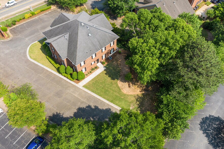 More Photos Of 1580 Warsaw Rd, Roswell Office For Sale
