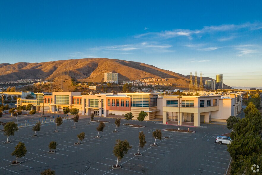 More Photos Of 720 Dubuque Ave, South San Francisco Warehouse For Lease