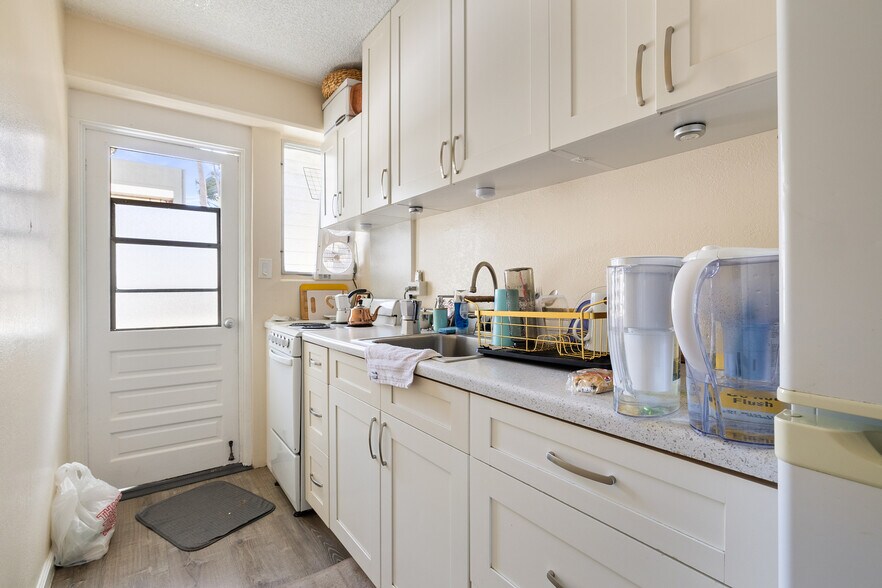 More Photos Of 287 Wai Nani Way, Honolulu Apartments For Sale