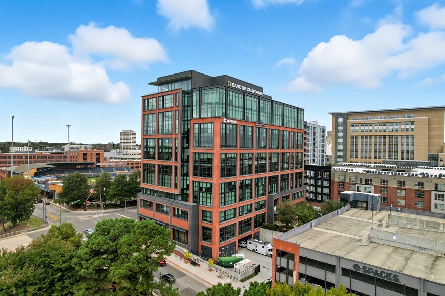 More Photos Of 555 S Mangum St, Durham Office For Lease