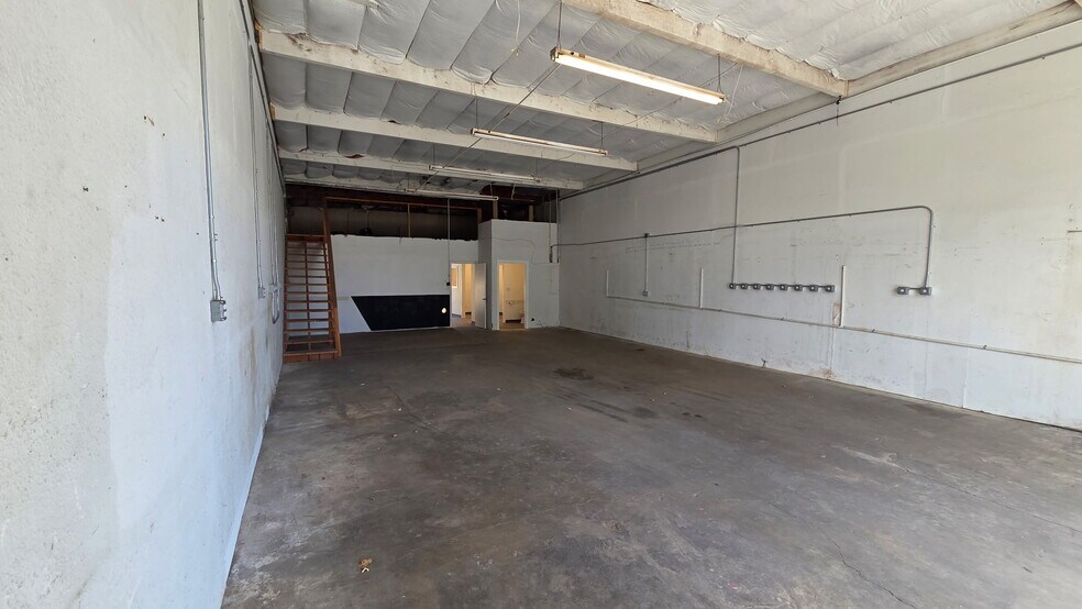 More Photos Of 38 Commerce Pl, Vacaville Light Manufacturing For Lease