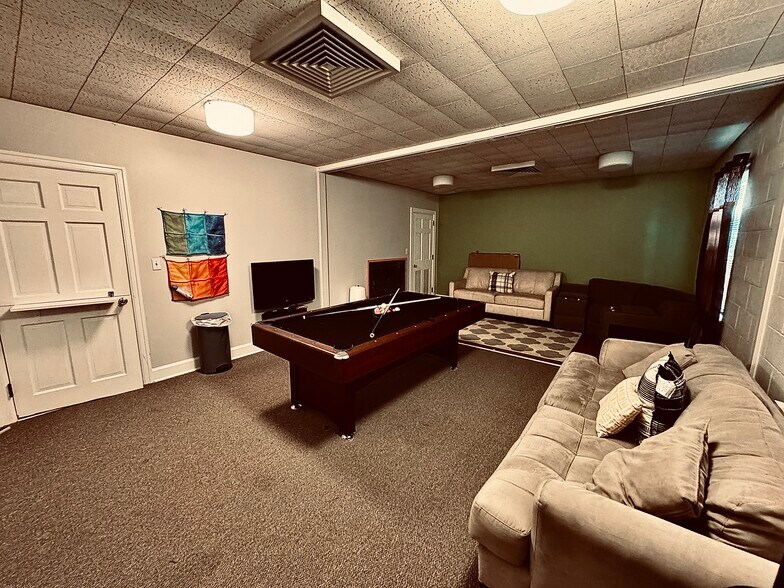More Photos Of 2340 Rossville Blvd, Chattanooga Religious Facility For Lease