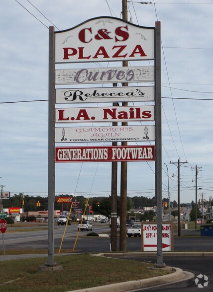 More Photos Of 570-582 N Brindlee Mountain Pky, Arab Unknown For Lease