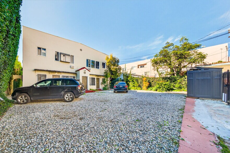 More Photos Of 822 Hayworth Ave, Los Angeles Apartments For Sale