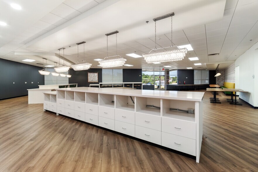 More Photos Of 3101 University Dr E, Bryan Loft Creative Space For Sale