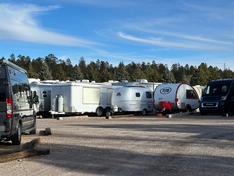 More Photos Of 5700 E Old Walnut Canyon Rd, Flagstaff Warehouse For Sale