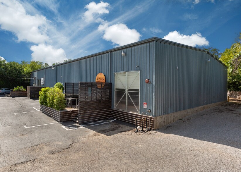 More Photos Of 409-411 Monroe W, Austin Office For Lease