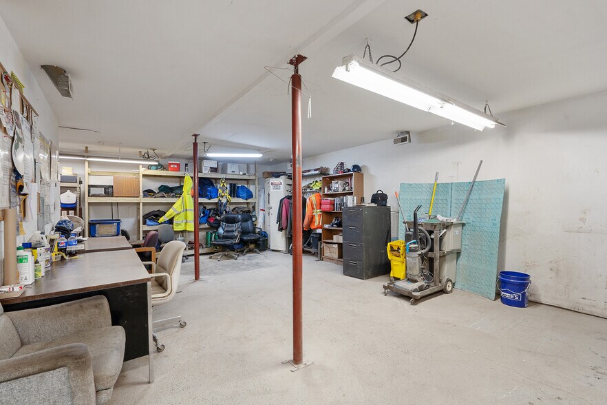 More Photos Of 532 State Fair Blvd, Syracuse Light Distribution For Sale