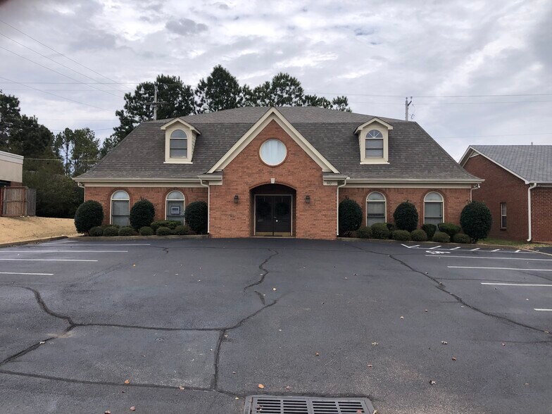 More Photos Of 882 Willow Tree Cir, Cordova Medical For Lease