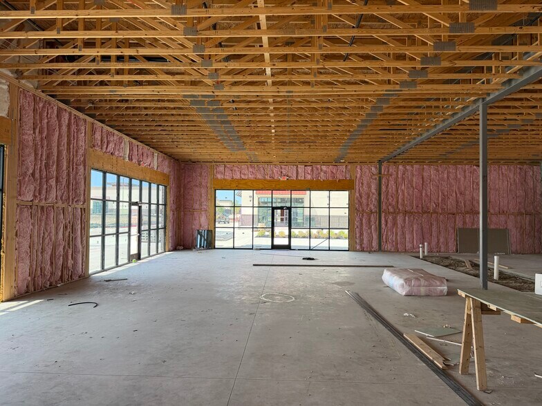 More Photos Of 10130 Coit Rd, Frisco Restaurant For Lease