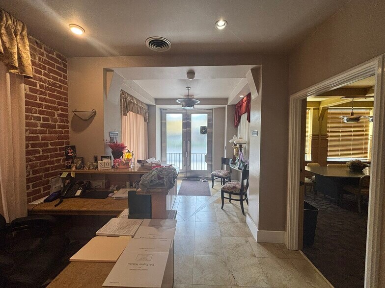 More Photos Of 51 E Huntington Dr, Arcadia Office For Sale