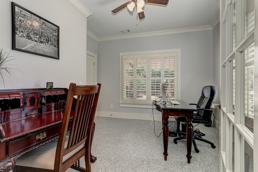 More Photos Of 2972 Lookout Pl NE, Atlanta Office Residential For Sale