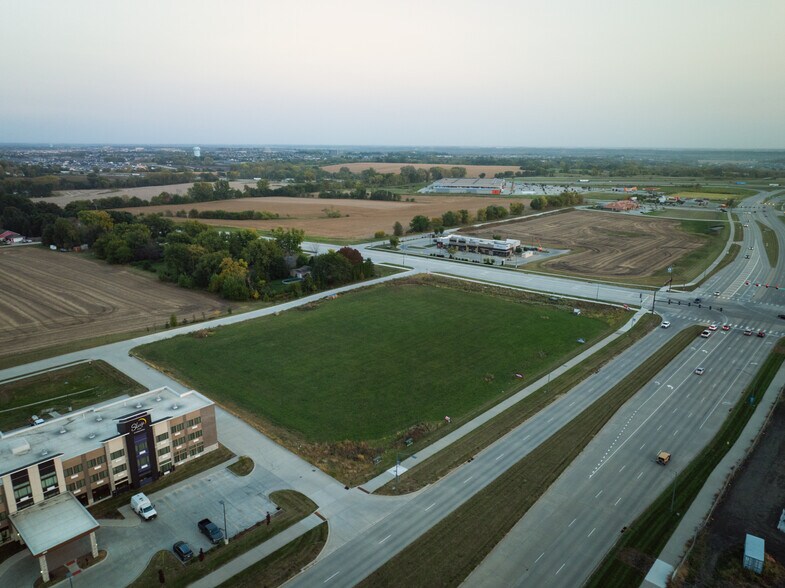 More Photos Of KeeEast, Waukee Land For Sale