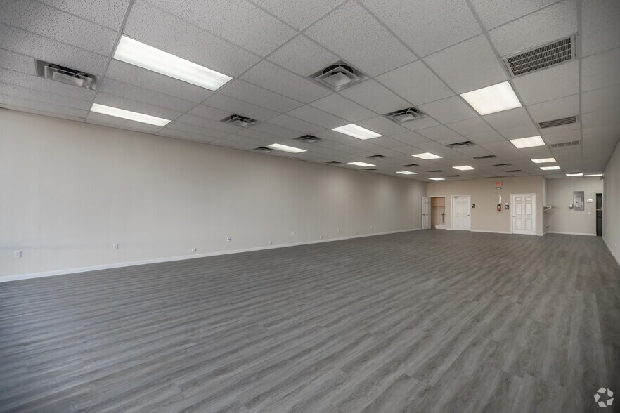 More Photos Of 15115 Westheimer Rd, Houston Storefront Retail Office For Lease