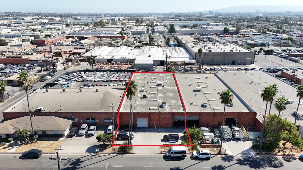 More Photos Of 350 W Compton Blvd, Gardena Manufacturing For Lease