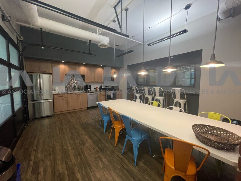 More Photos Of 19288 22nd Ave, Surrey Warehouse For Sale