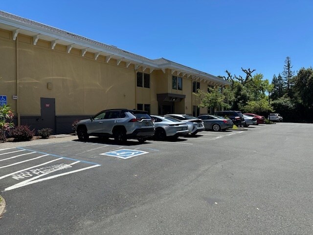 More Photos Of 10 Commercial Blvd, Novato Office For Lease
